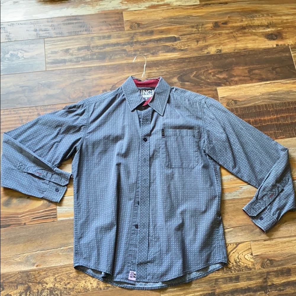Men’s cinch button down
